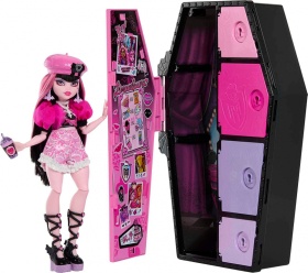 Кукла Дракулаура Monster High с гардероб с 15 изненадващи модни аксесоара