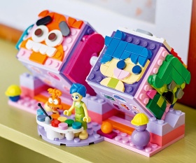 LEGO® Disney™ Pixar 43248 - Отвътре навън 2: Кубчета за настроение