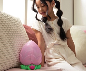 Hatchimals - Трансформиращо се яйце Bloomables KittyFly