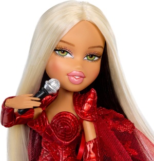 Кукла Bratz x Lola Indigo  с два тоалета и аксесоари