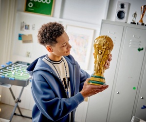 LEGO® Editions 43020 - Официален трофей на Световното първенство на ФИФА