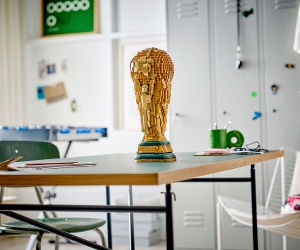 LEGO® Editions 43020 - Официален трофей на Световното първенство на ФИФА